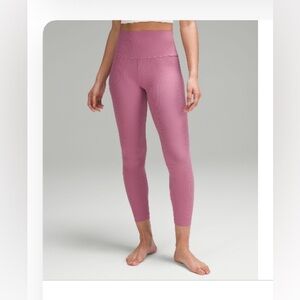 *Like New* lululemon Align™ High-Rise Ribbed
Pant 25" in velvet dust